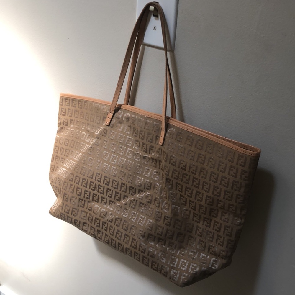 FENDI ZUCCHINO CANVAS tote beige material with Fendi logo rare find - Picture 12 of 16